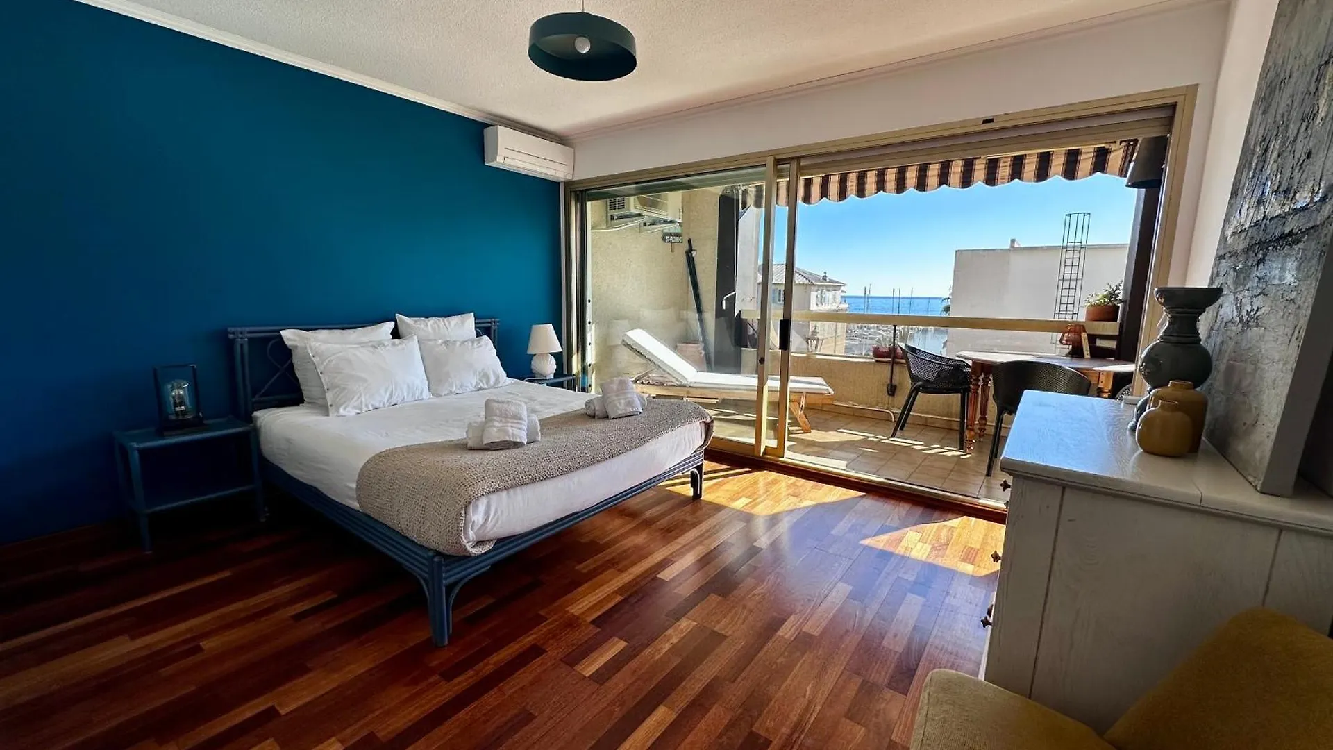 Espace 2000 - 3Pieces Vue Mer Avec Piscine & Parking مينتون